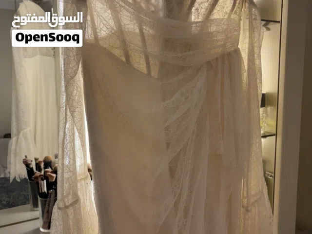 فستان عرس استعمال خفيف جدا