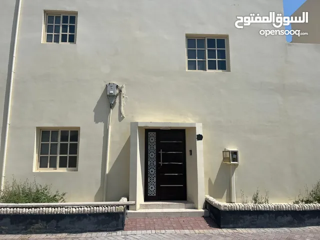 200 m2 More than 6 bedrooms Townhouse for Sale in Northern Governorate Jidhafs