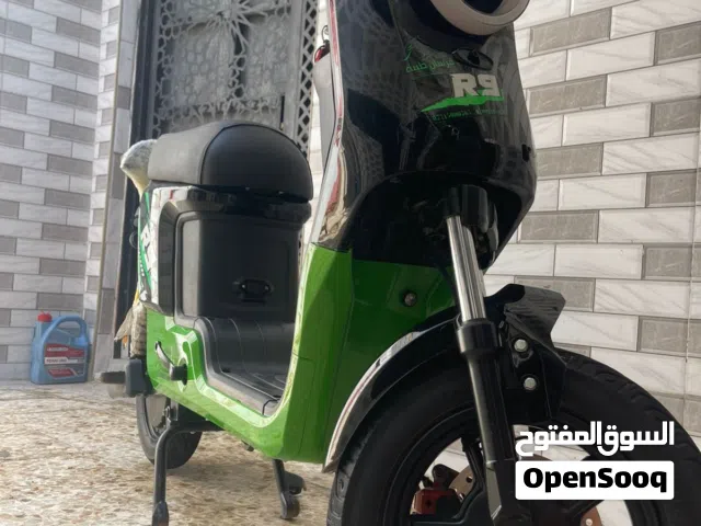 سلام عليكم دراجه شحن R9 البيع نضيفه وحلوه صايرله عشرين يوم من مشتريه جديده متواجد واتساب فقط