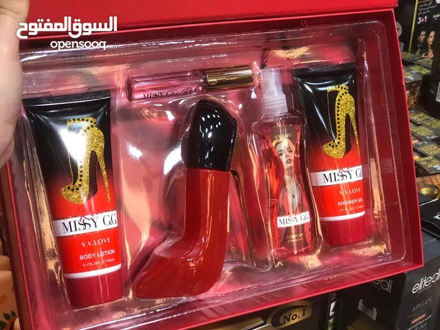 هدايا :بكج عطور وسبلاش كامل