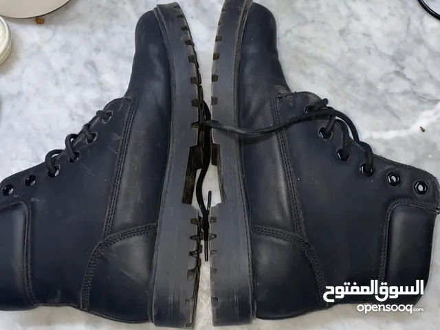 حذاء طويل من نيوركر