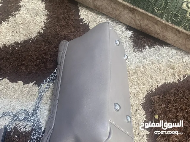 شنطة يد جديده