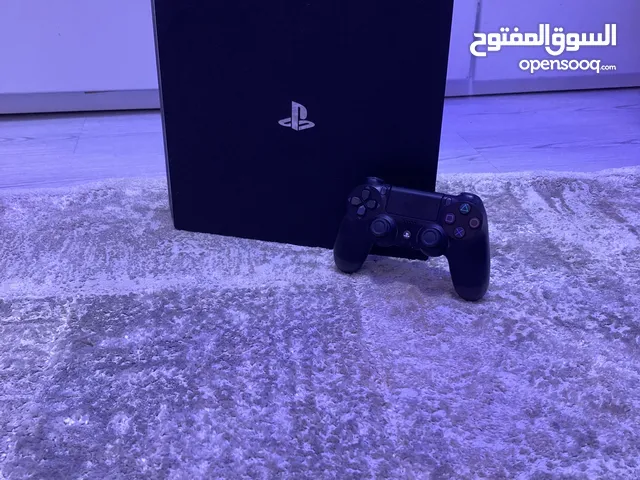 Playstatipn 4 pro for sale contact whatsapp
