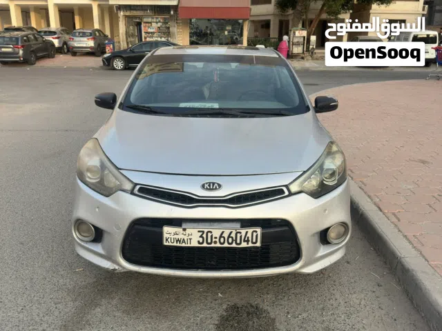 2015 كيا سيراتو GT-Line