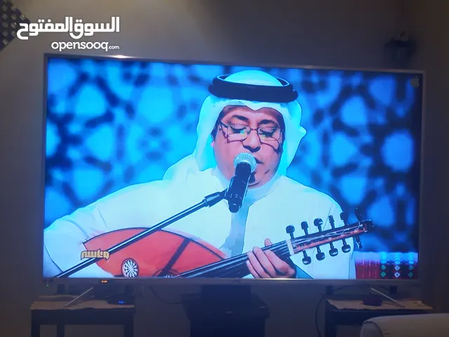 شاشة 4k jvc75