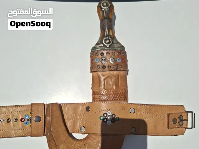 تراثية قديمة جنبية