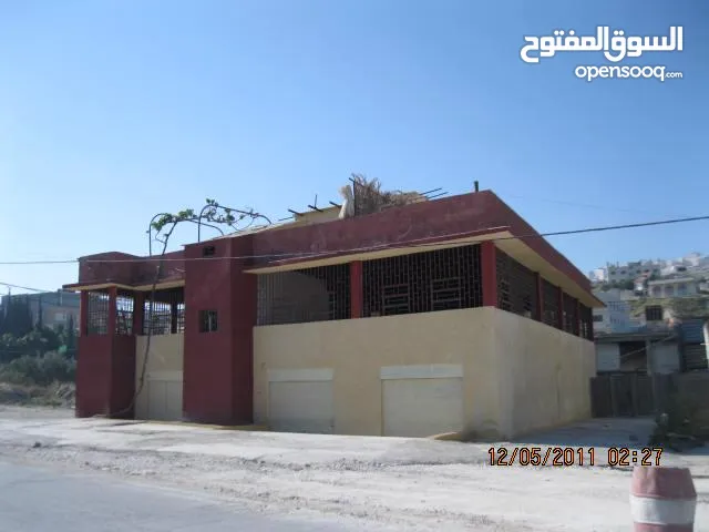 بناء قائم للبيع