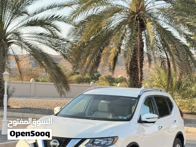 نيسان روج للبيع