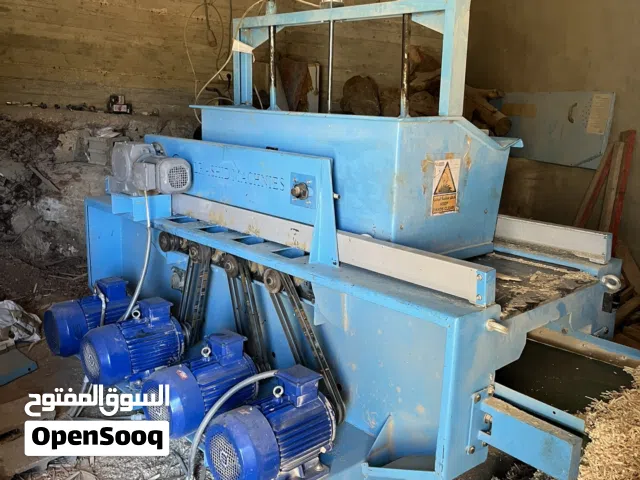 نجارة صيصان (خشب) بحالة ممتازة