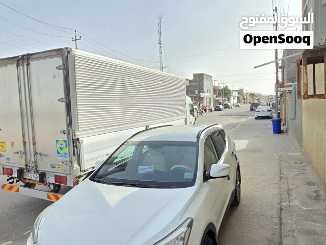 Used Hyundai Santa Fe in Basra