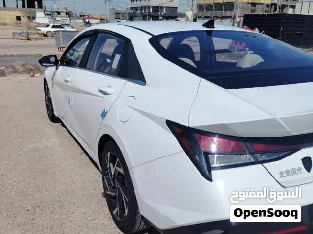 2024 هيونداي النترا GL