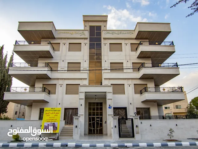 246 m2 4 Bedrooms Apartments for Sale in Amman Jubaiha