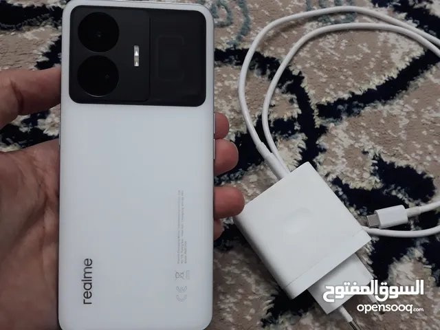 هاتف خارق للألعاب Realme GT 3