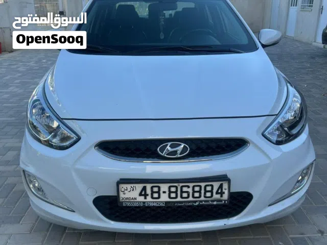 2018 هيونداي اكسنت Standard