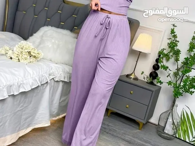 ملابس نسائيه