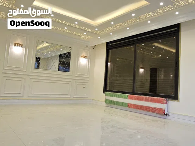 165 m2 3 Bedrooms Apartments for Sale in Amman Jubaiha