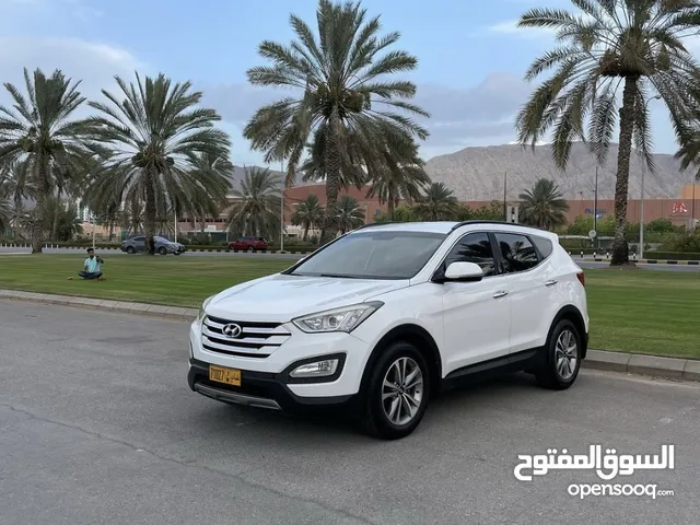 Hyundai Santa Fe 2016 in Muscat