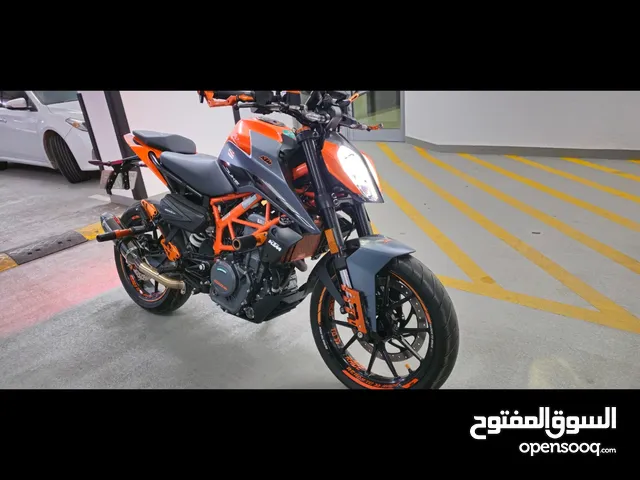ktm duke 390