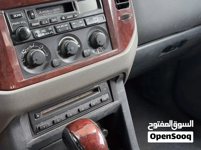 2003 ميتسوبيشي باجيرو GLS