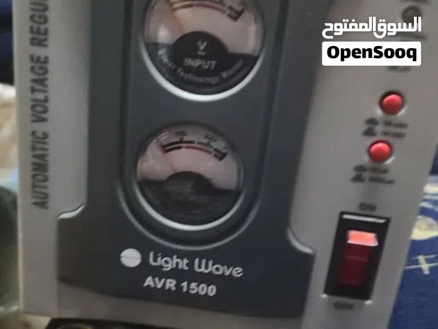 منظم كهرباء 1500فولت أمبير يحمي الاجهزه من التغيرات المفاجئه للكهرباء