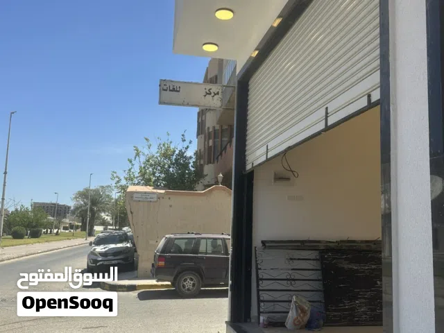 محل في شارع النصر جانب محلات راكان المنزلية