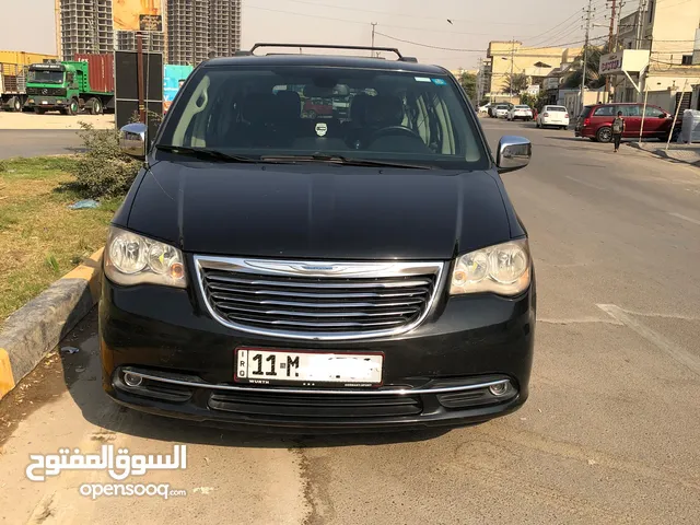 كرايسلر تاون اند كانتري 2015