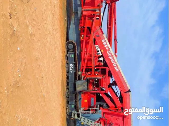 Mobile Screen غربال متحرك terex مديل بحالة 3 DECK الوكالة 2017 ماشي 3 الاف ساعة شبه جديد