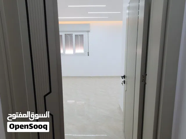 شقة جديدة بتشطيب 2026 في منطقة السراج من المالك مباشرة