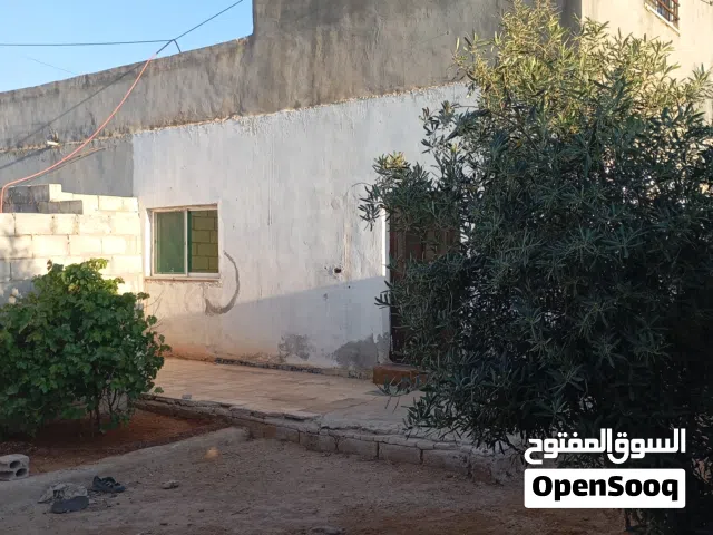 300 m2 More than 6 bedrooms Townhouse for Sale in Mafraq Al-Khalidya