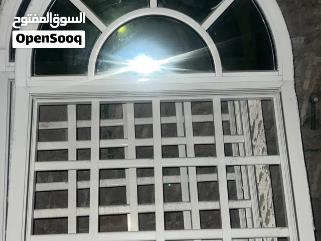 شباك ألومنيوم بحاله ممتازه