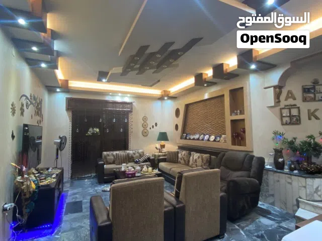 فيلا للبيع بجانب المستشفى التخصصي على شارعين