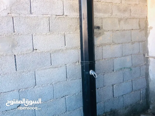 دوش خاص بحوض سباحه