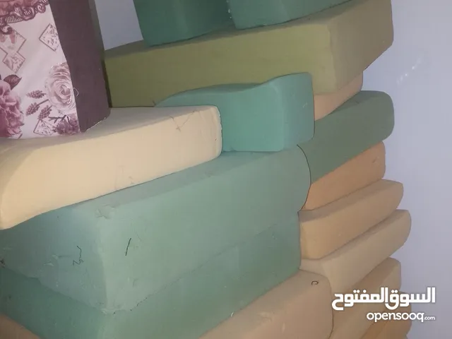 جلسة 12طرف و12 مسند واربع زوايه..و6 مخدة للبيع