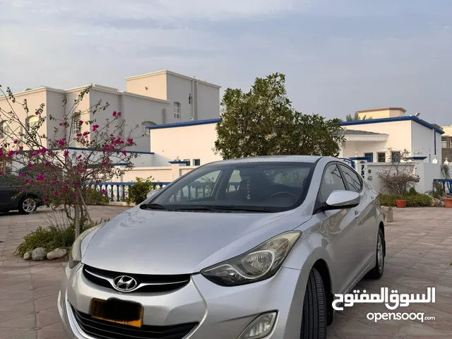 Hyundai Elantra silver 2012