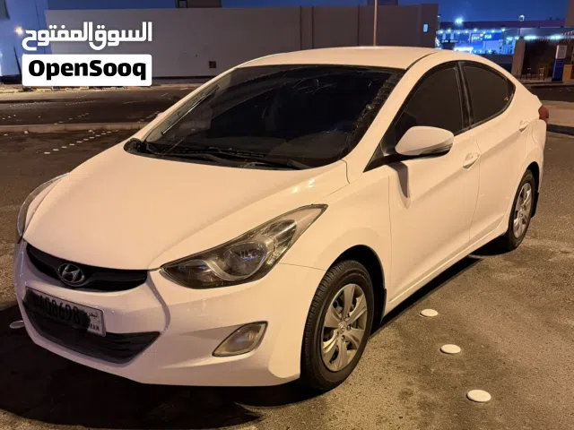 للبيع هيونداي النترا 2012