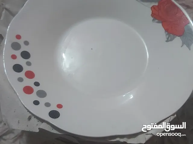 سيت اواني كامل عشرة اواني الواحد ع خمسميئة دينار فقط اليست الكامل ب5الالف فقط