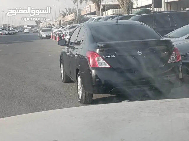 نيسان فيرسا 2019 نظيفه وجاهز للتسجيل بسعر 16000 اتصل 052220522