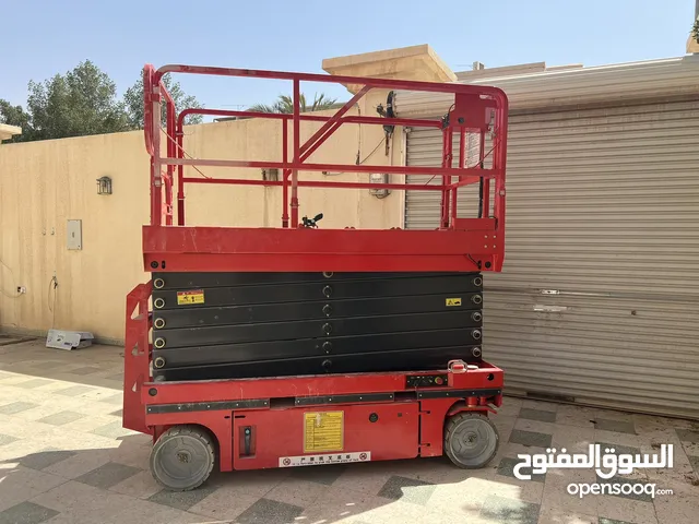 سيزر لفت ورافعات شوكيه للايجار