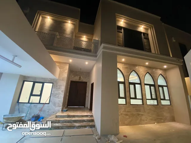 692 m2 More than 6 bedrooms Villa for Sale in Muscat Al Maabilah