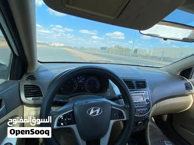 للبيع هيونداي اكسنت 2014