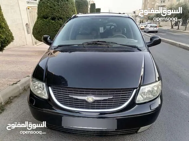 كرايسلر جراند فيوجر للبيع فقط 900 فقط لاغير غير مرخص البيع على ماهو عليه بدو ترخيص وصيانه خفيفه