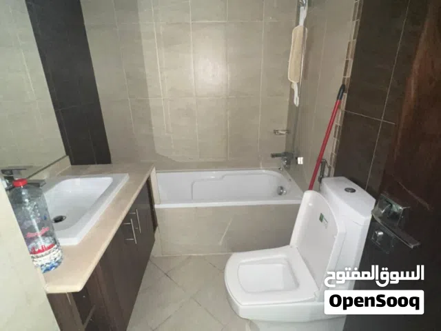 شقة غرفة وصالة في الخان — إطلالة بانورامية بحرية تخطف الأنفاس   سكن راقٍ، موقع مميز، وخدمات كاملة...