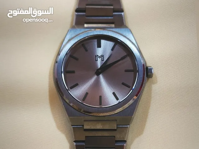 الساعه مستخدمه فتره بسيطه جدا +شوف الوصف