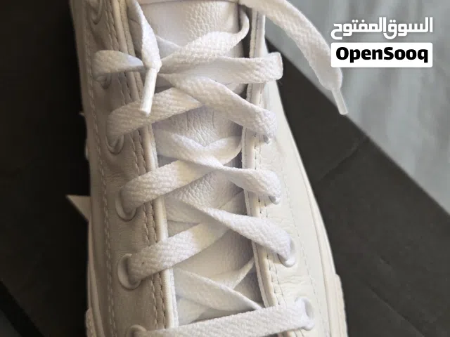 حذاء كونفرس ابيض جلد اصلي جديد new white leather converse shoes