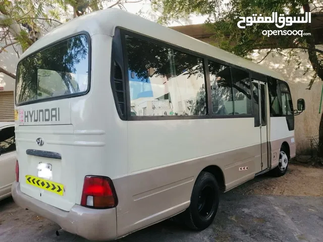 hyundai bus