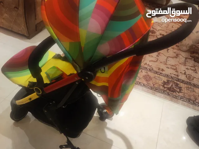 عربانة اطفال استعمال نظيف مع حقيبة