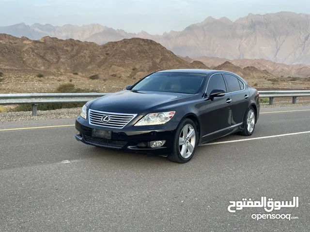 Used Lexus LS in Muscat