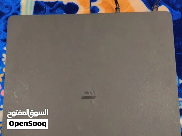 بلي ستيشن 4 مستعمل شي بسيط