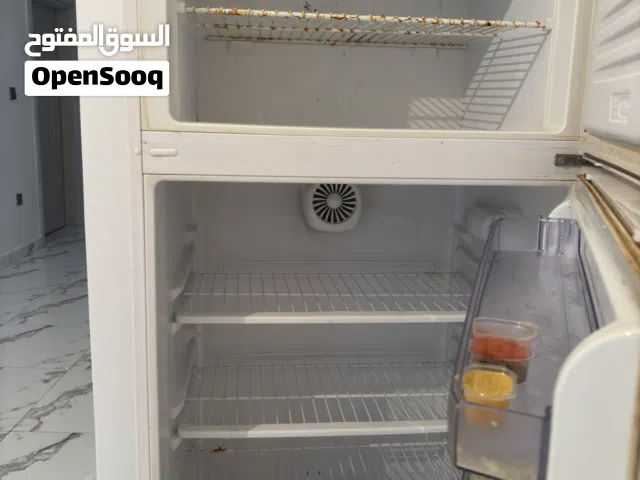 ثلاجه بخريه للبيع مكان بنغازي للتواصل