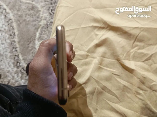 Apple iPhone XS Max in Muscat